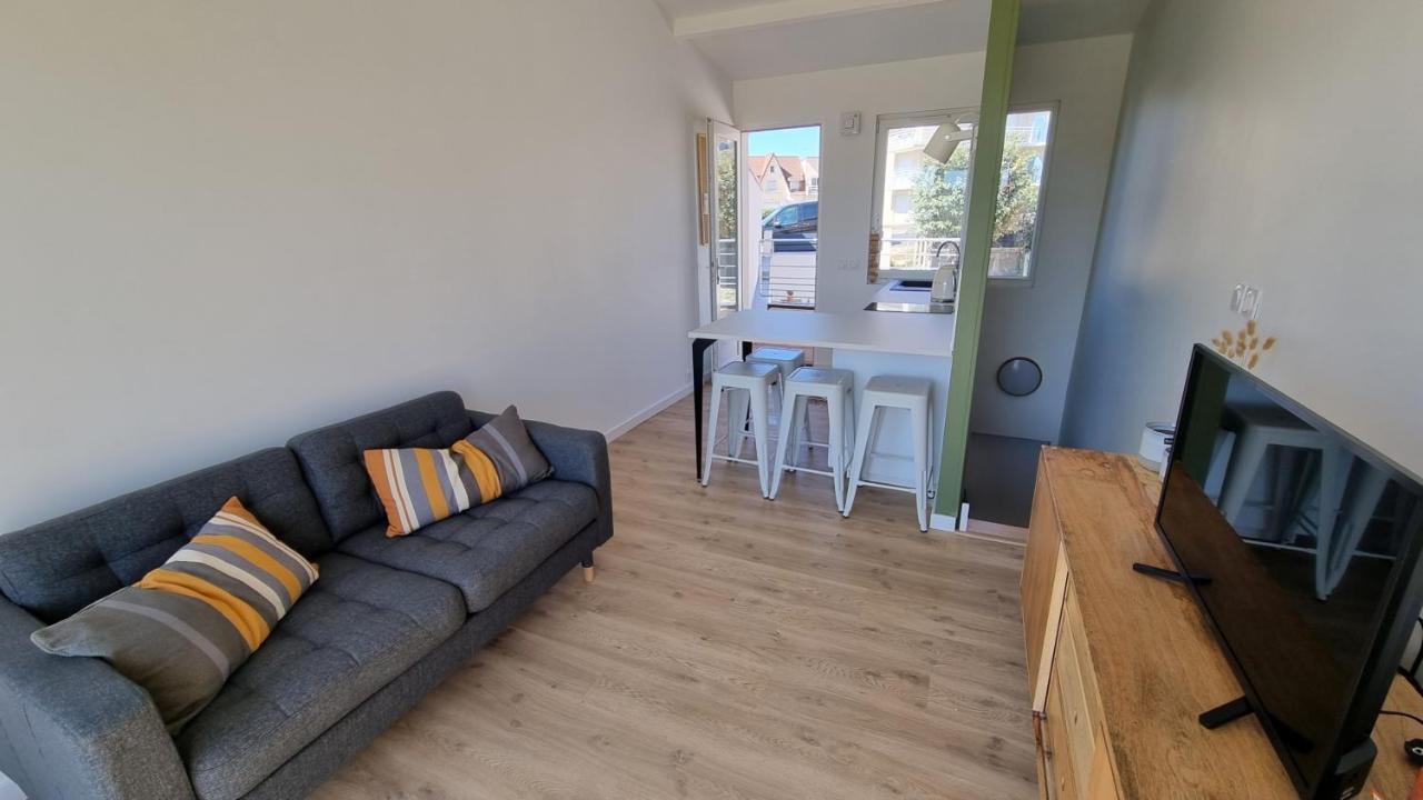 Jolie Petite Maison Située à 150m De La *
